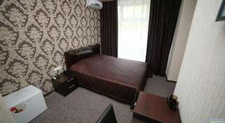 Гостиница ВОЯЖ Новокузнецк Улучшенный двухместный номер с 1 кроватью или 2 отдельными кроватями и видом на город-6